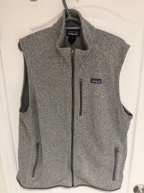 Patagonia Light Gray Fleece Vest with Zippered Pockets